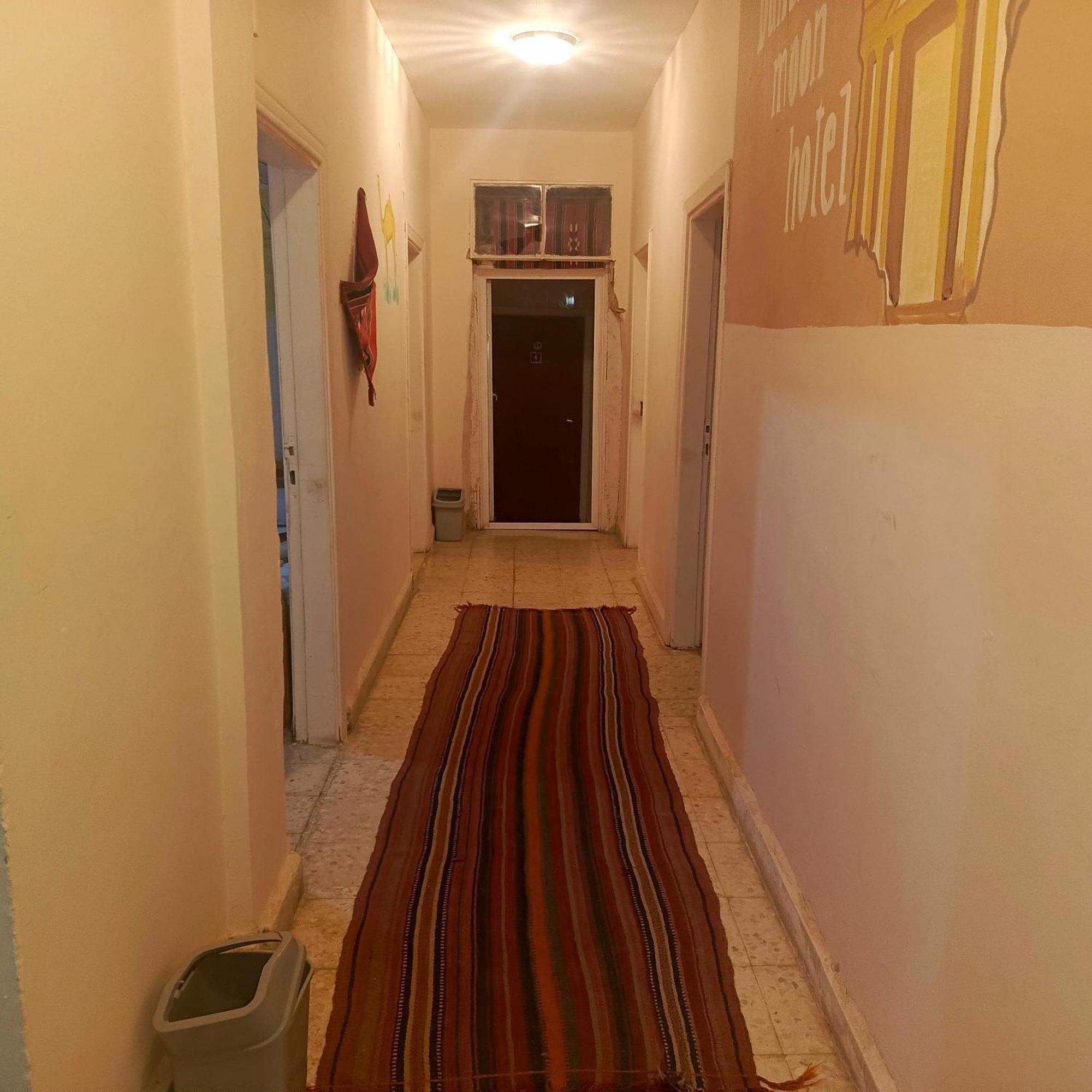 Dana Moon Hostel Kültér fotó